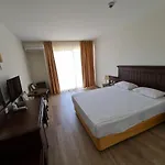 Side Palm D\'Or Hotel