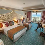 Royal Taj Mahal Hotel