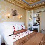 Golden Horn Hotel