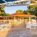 Queen\'S Park Goynuk Hotel