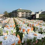 Novum Garden Side Hotel