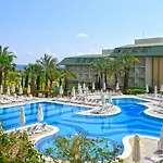 Novum Garden Side Hotel