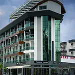 Acar Hotel