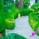 Yel Holiday Resort