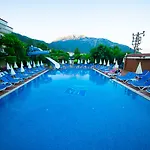 Yel Holiday Resort