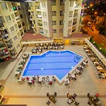 Kleopatra Royal Palm Hotel