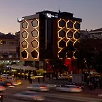 Rios Edition Hotel