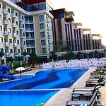 Elegance Resort Hotel & Spa Wellness-Aqua
