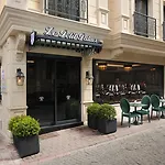 Le Petit Palace Hotel - Special Category