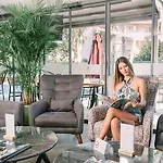 Laren Sea Side Hotel Spa
