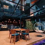 Peerless Villas Hotel