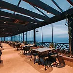 Peerless Villas Hotel
