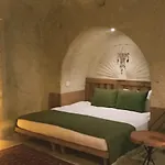Vigneron Cave Hotel