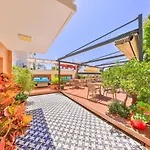 Lale Hotel