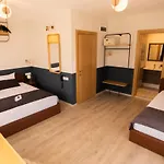 Urla 1867 Hotel