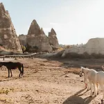 Sandik Cave Suites