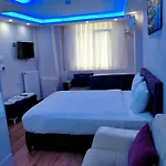 Blue Royal Hotel