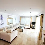 Villa Yakamoz