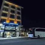 Angel\'S Park Hotel
