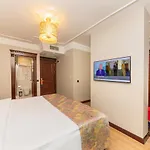 The Magnaura Palace Hotel