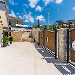 Miel Suites-3 Luxury Villa With Private Pool&Sauna