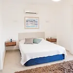 Villa Ayseguel