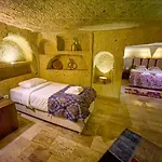 Heritage Cave Suites