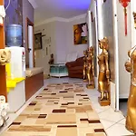 Cinar Family Suite Hotel Side