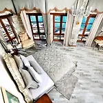 La Petra Hotel