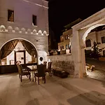 Kismet Cave Mansion