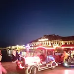 Kumburgaz Sahilde, Sitede, Konforlu, Manzarali Ve Klimali Daire