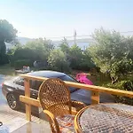 Deniz Ve Doga Ic Ice Tatil Sefa Camlik