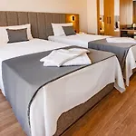 Grand Business Hotel