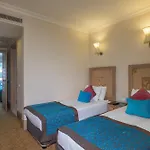 Crystal De Luxe Resort & Spa