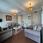 Muyan Suites