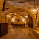 Seraphim Cave Suites & Spa