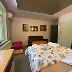 Cosy Park Apartment