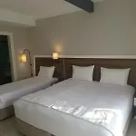 Lulubay Rooms & Suites