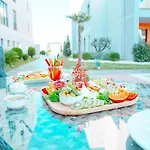 Green Hills Suites