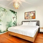 Signature Luxury Apartment At Galataport / Emre 11