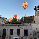 Goereme Escape Cave Suites