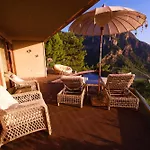Lissiya Hotel
