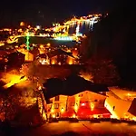 Oezen Villa Apart