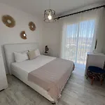 Tepe Hotel