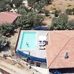 Likya House - Deniz Ve Doga Manzarali, Havuzlu