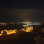 Mardin Tarihi Ulu Cami Yani, Tarihi Konak