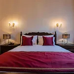 Four Mansions Hotel