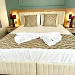 Newalla Hotel Old City