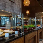 Doubletree By Hilton Van