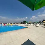 Double Royal Hotel